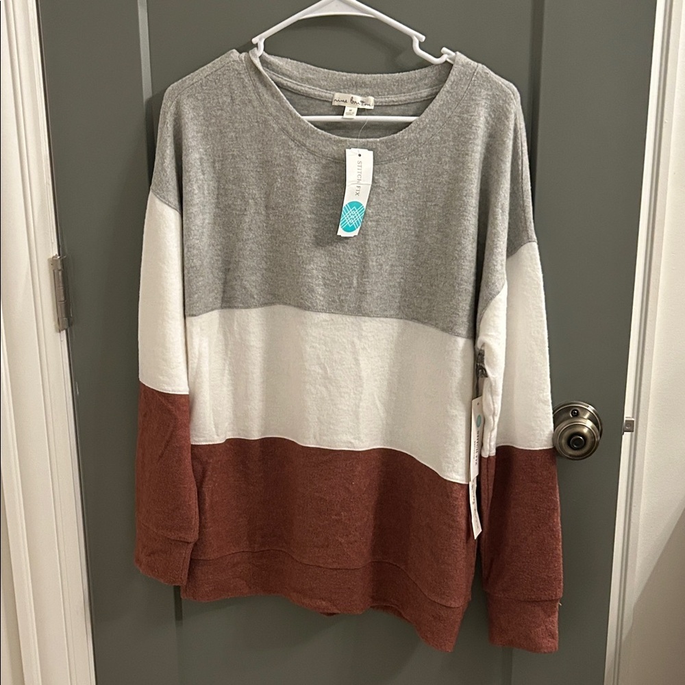 Nine Britton Color Block Sweater in Gray, White, and Rust stitch fix size m